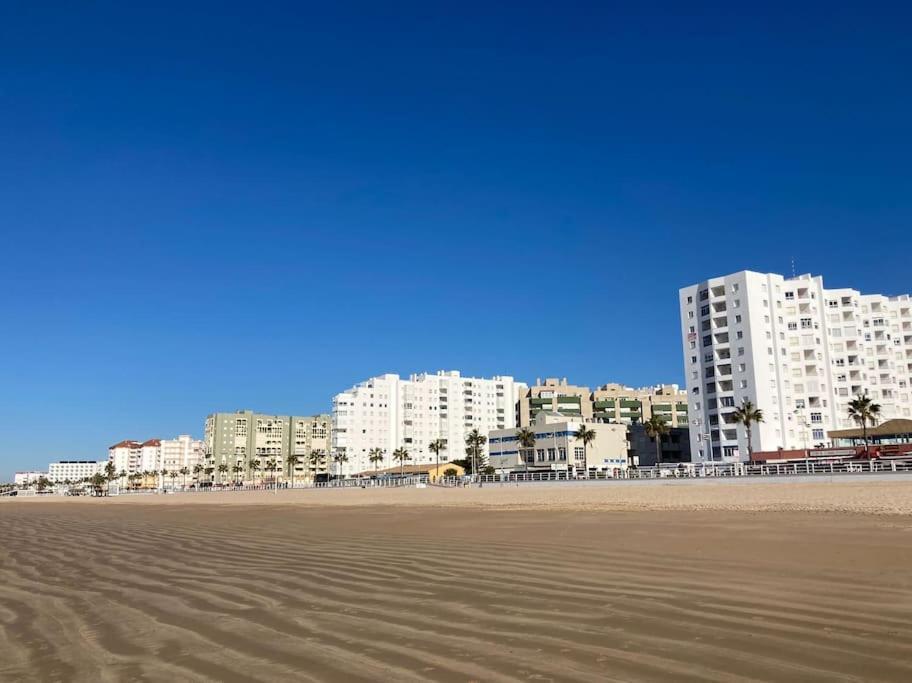 Apartamento Valdemar Playa - Wifi & Aparcamiento El Puerto de Santa Maria Luaran gambar