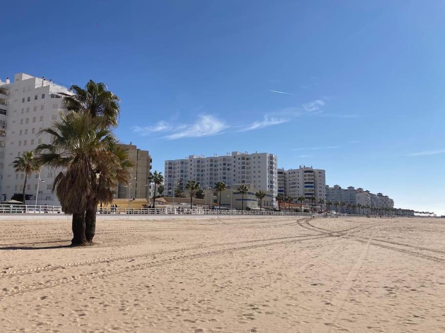 Apartamento Valdemar Playa - Wifi & Aparcamiento El Puerto de Santa Maria Luaran gambar
